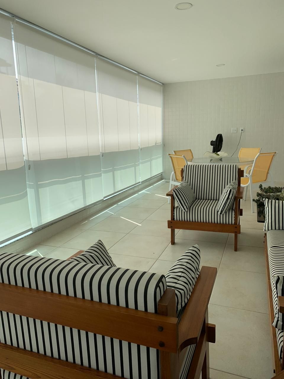 Cortinas rollux em tela solar