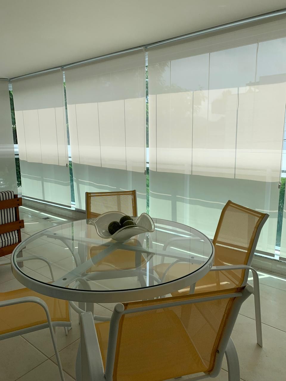 Cortinas rollux em tela solar